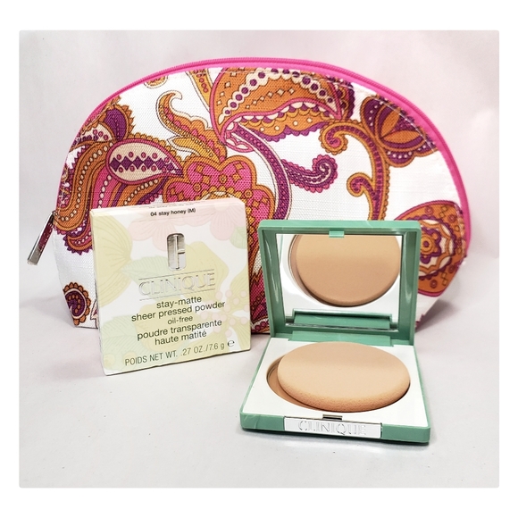 04 Clinique Stay Matte Pressed Powder Compact